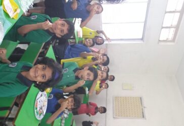 Sandwich and fruit Chat making