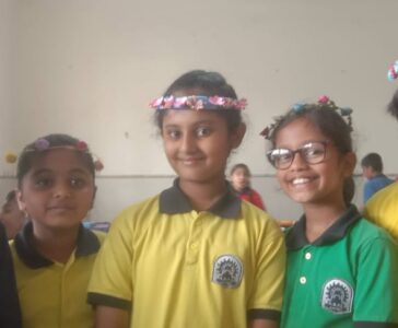 Daughters day – Tiara making activity