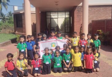 Visit to science activity warana .