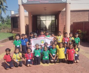 Visit to science activity warana .