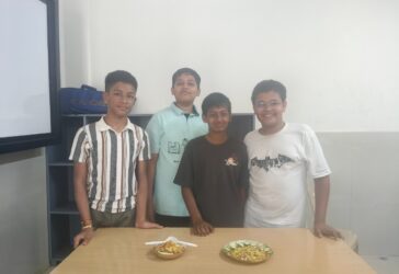 Potluck Party ( Khakra Chaat Making)