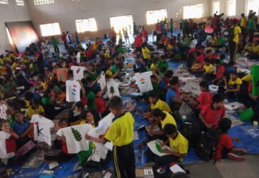 Fabric Painting : Bag less day Activity