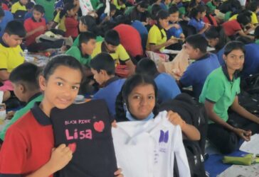 “BAGLESS DAY ” ACTIVITY : BLOCK PAINTING ON T SHIRT