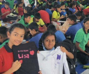 “BAGLESS DAY ” ACTIVITY : BLOCK PAINTING ON T SHIRT