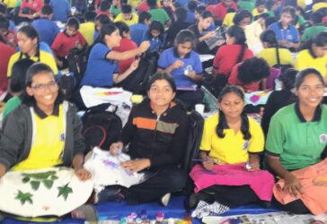 “BAGLESS DAY ” ACTIVITY : BLOCK PAINTING ON T SHIRT