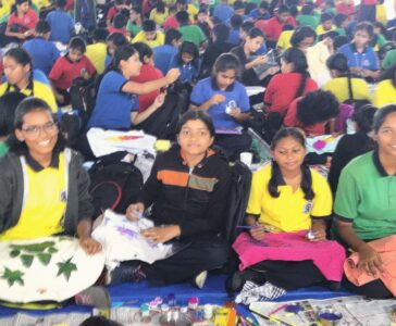 “BAGLESS DAY ” ACTIVITY : BLOCK PAINTING ON T SHIRT