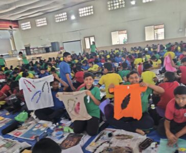 “BAGLESS DAY ACTIVITY : BLOCK PAINTING ON T SHIRT